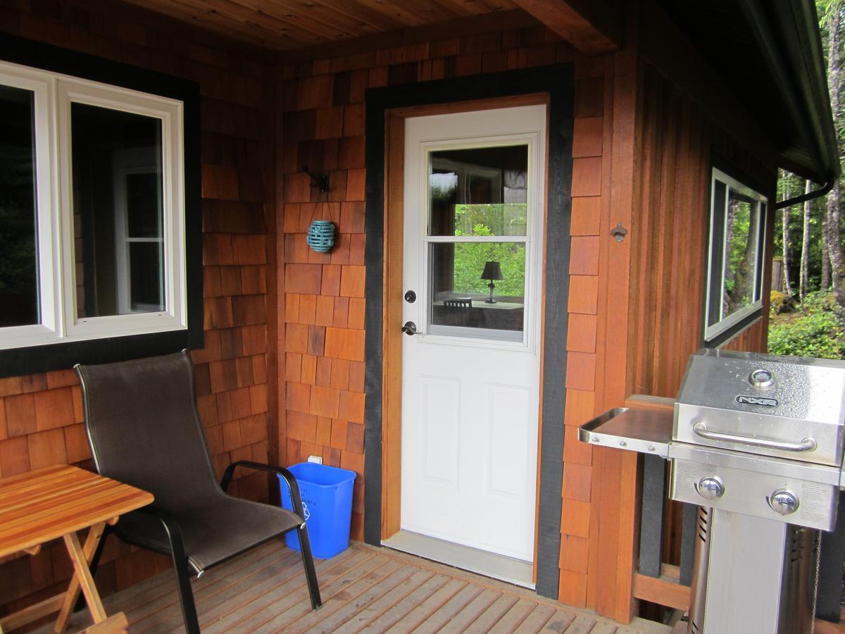 Ecoscape Cabins Hotel Port Hardy Exterior photo